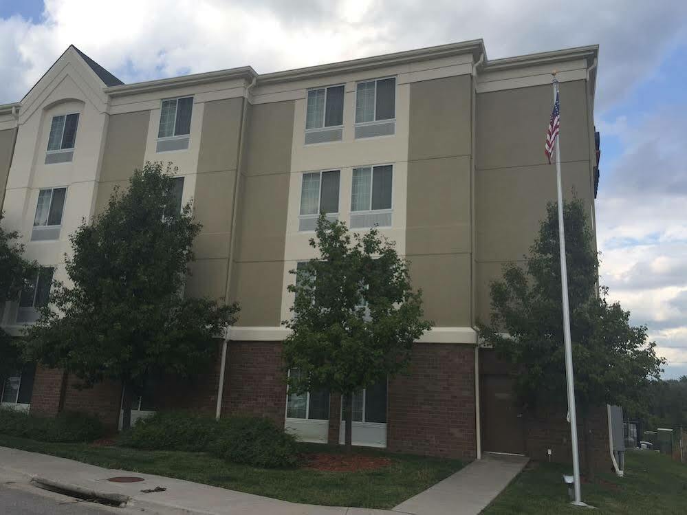 Candlewood Suites Lincoln By Ihg Exterior foto